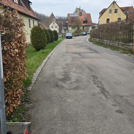 Apartment Monteurwohnungen Fuer Firmen Bei Rothenburg Odt *